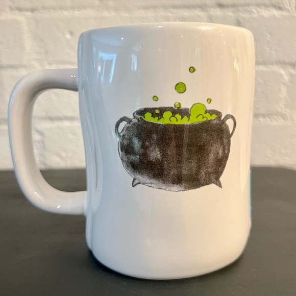 ❌SOLD❌ Rae Dunn 2 Sided Coffee Tea Mug, WITCH’S BREW Cauldron Halloween Ivory - Picture 5 of 11